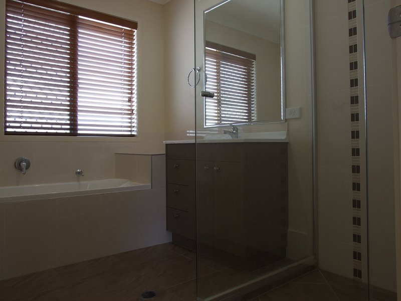 Photo - 7/75 Levington Road, Eight Mile Plains QLD 4113 - Image 8