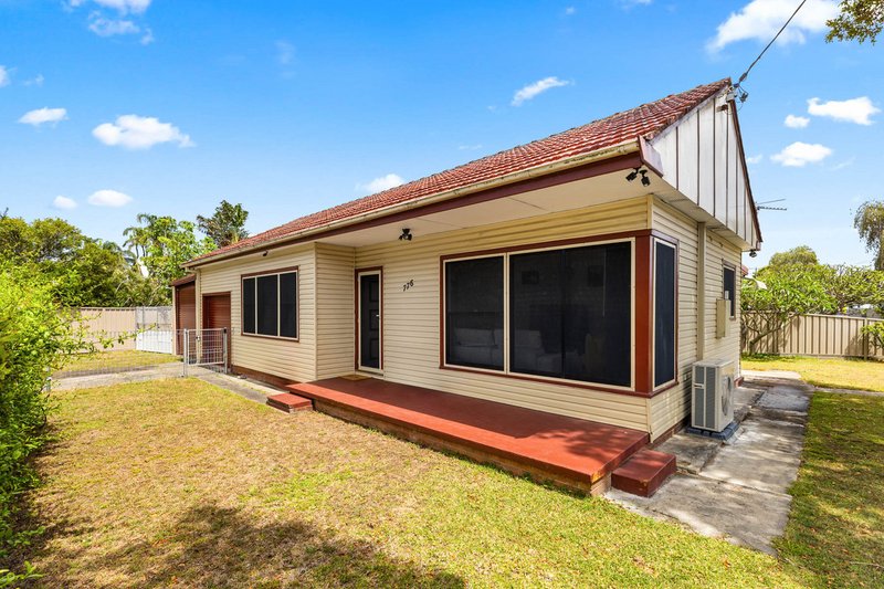 Photo - 776 Pacific Highway, Marks Point NSW 2280 - Image 1