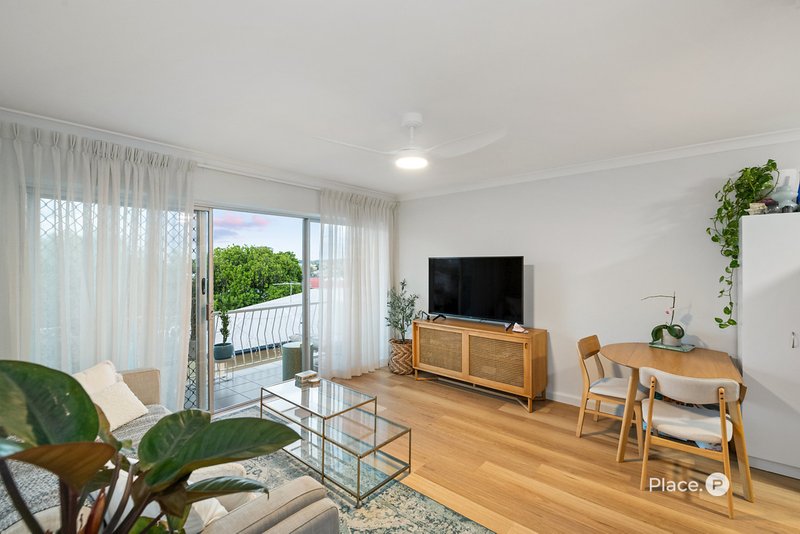 Photo - 7/77 Kirkland Avenue, Coorparoo QLD 4151 - Image 5