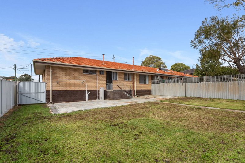 Photo - 77A Davilak Avenue, Hamilton Hill WA 6163 - Image 17