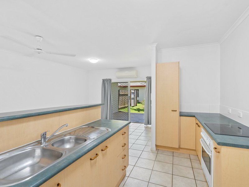 Photo - 7/7A Grantala Street, Manoora QLD 4870 - Image 5