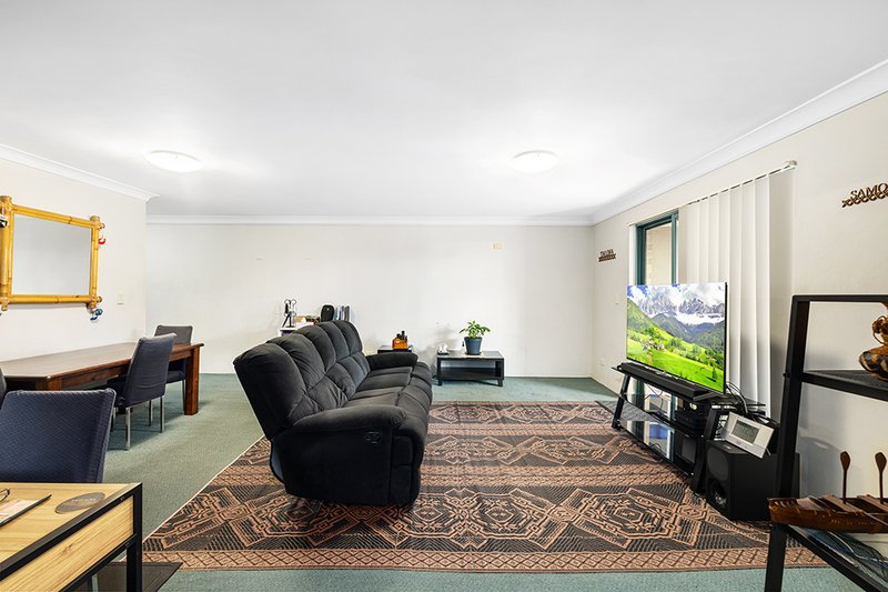 Photo - 7/8-10 Chertsey Avenue, Bankstown NSW 2200 - Image 5