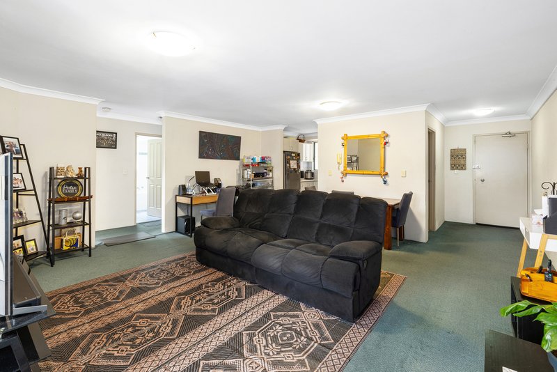 Photo - 7/8-10 Chertsey Avenue, Bankstown NSW 2200 - Image 8