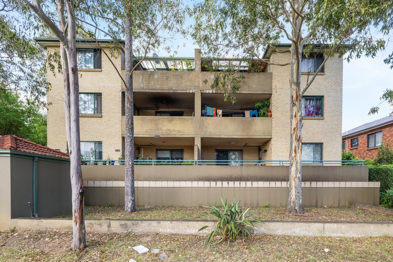 Photo - 7/8-10 Chertsey Avenue, Bankstown NSW 2200 - Image 9