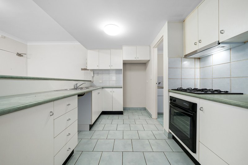 Photo - 7/8-10 Fifth Avenue, Blacktown NSW 2148 - Image 2