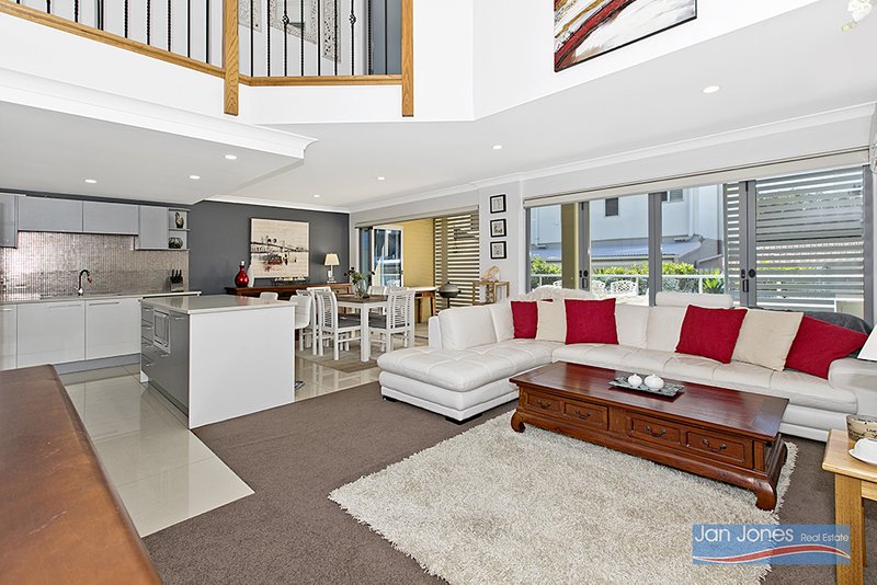 Photo - 7/8-10 Georgina St , Woody Point QLD 4019 - Image 3