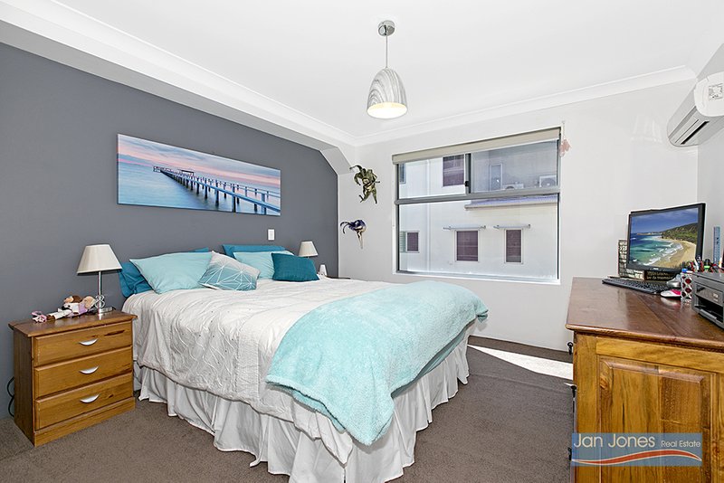 Photo - 7/8-10 Georgina St , Woody Point QLD 4019 - Image 12