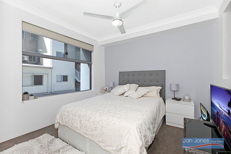 Photo - 7/8-10 Georgina St , Woody Point QLD 4019 - Image 14