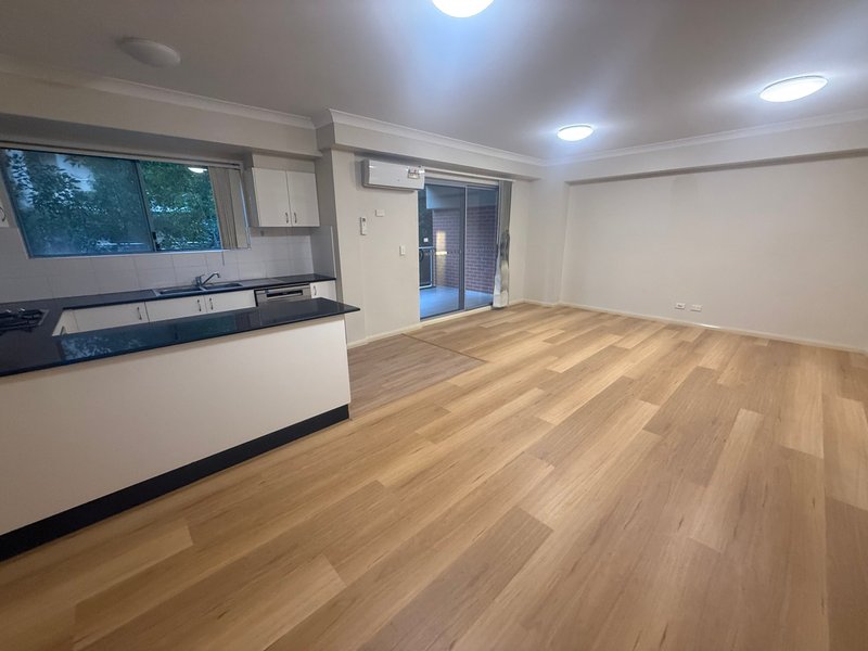 Photo - 7/8-10 Lachlan Street, Liverpool NSW 2170 - Image 2
