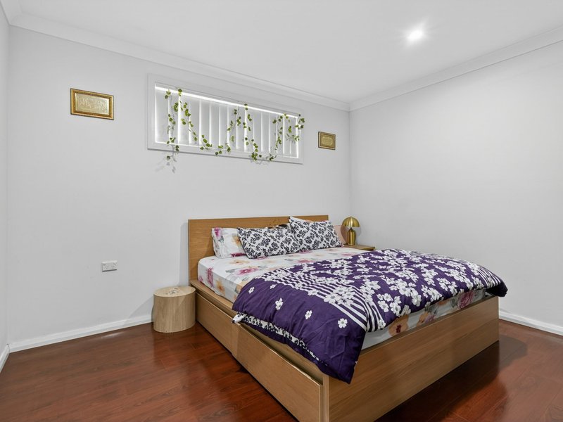Photo - 7/8-12 Cumberland Road, Ingleburn NSW 2565 - Image 7
