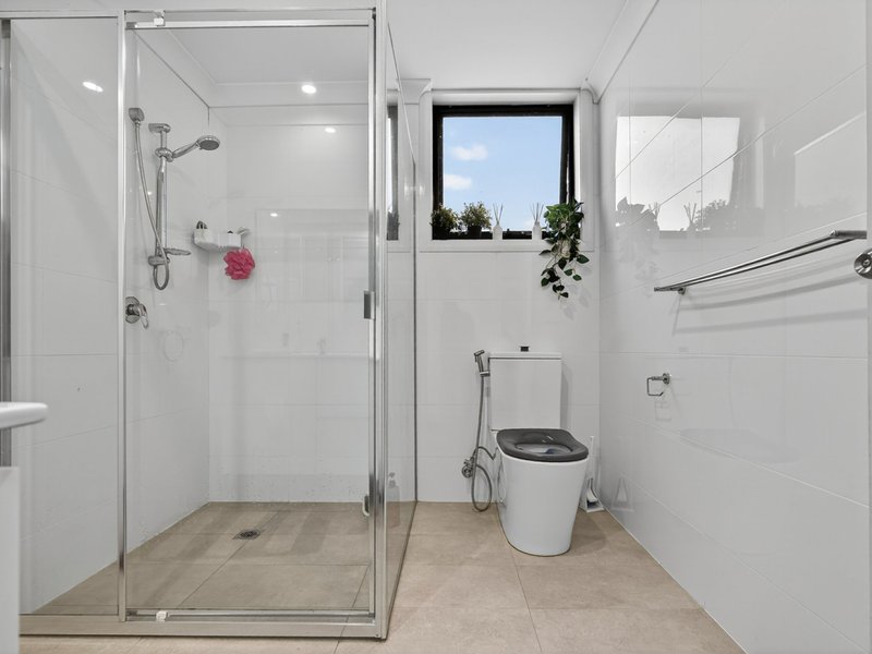 Photo - 7/8-12 Cumberland Road, Ingleburn NSW 2565 - Image 12