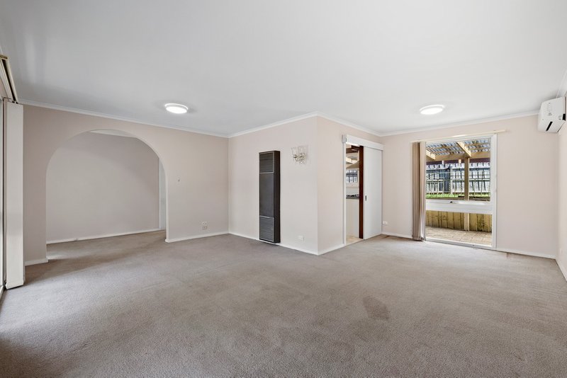 Photo - 78 Amesbury Avenue, Wantirna VIC 3152 - Image 2