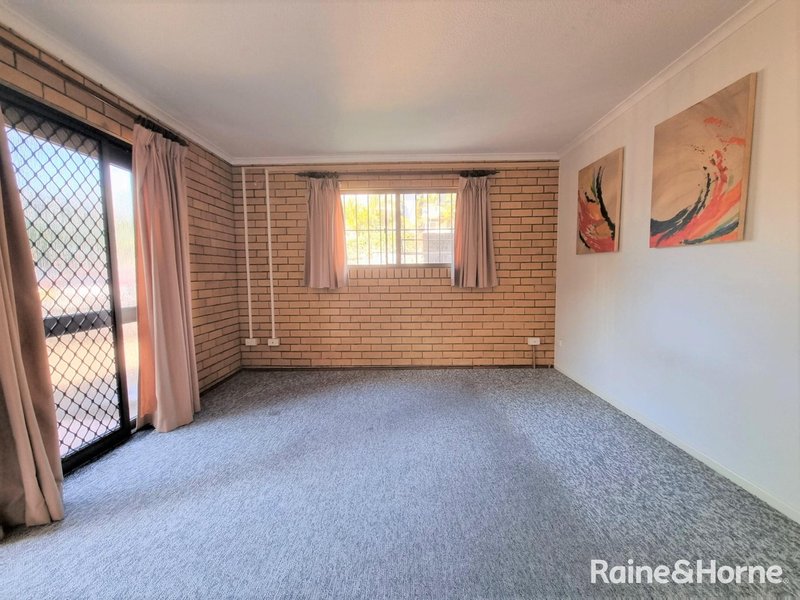 Photo - 7/8 Augustus Street, Toowong QLD 4066 - Image 3