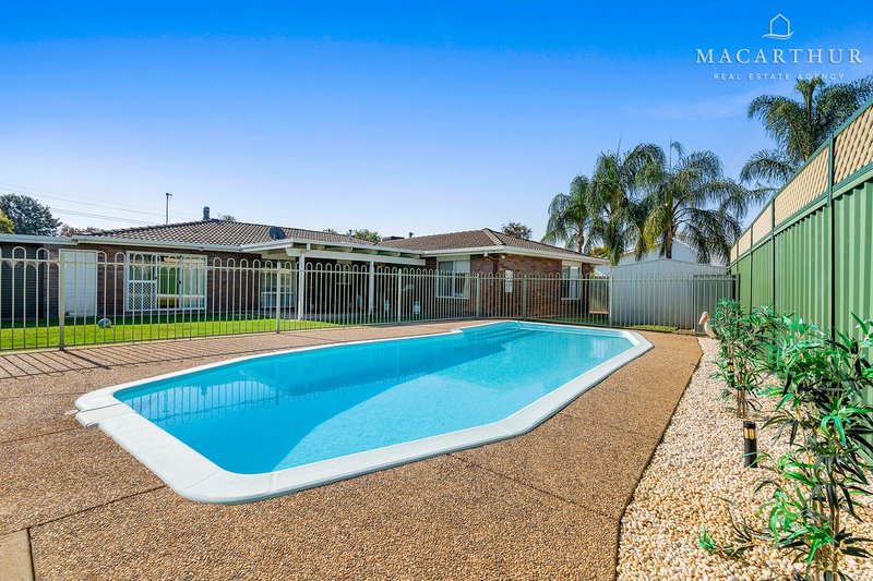 Photo - 78 Balmoral Crescent, Lake Albert NSW 2650 - Image 4