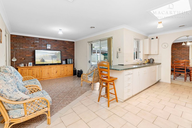 Photo - 78 Balmoral Crescent, Lake Albert NSW 2650 - Image 7