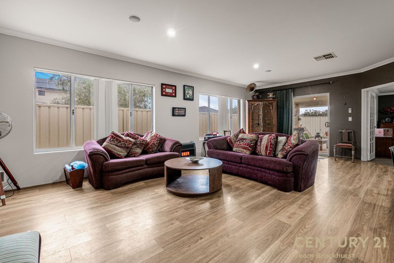 Photo - 78 Bancoura Parkway, Secret Harbour WA 6173 - Image 2