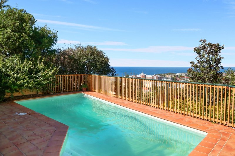 Photo - 78 Barnhill Road, Terrigal NSW 2260 - Image 3