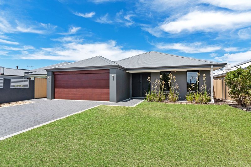 78 Blackwood Meander, Yanchep WA 6035