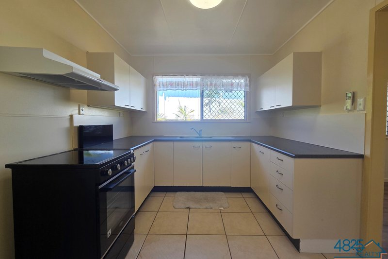Photo - 78 Brett Street, Mount Isa QLD 4825 - Image 4