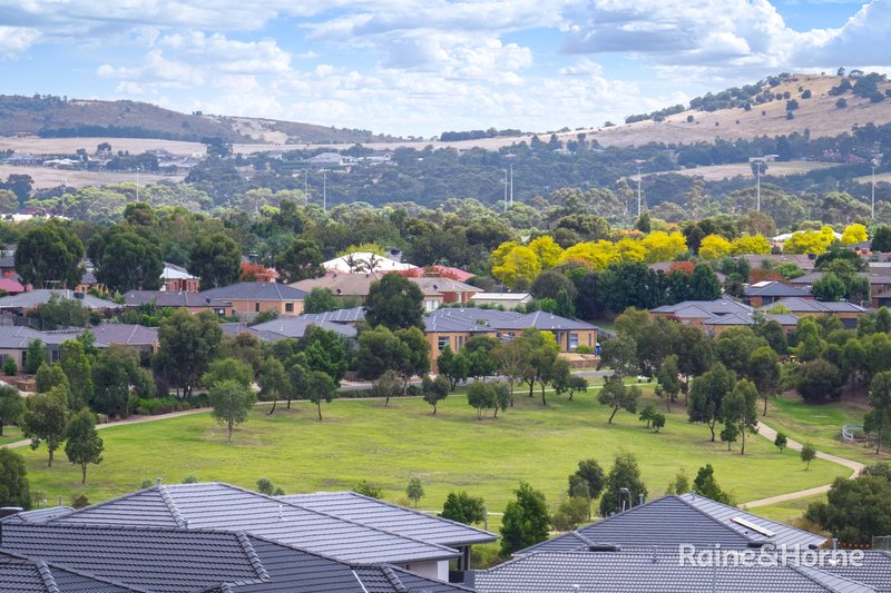 Photo - 78 Budburst Drive, Sunbury VIC 3429 - Image 7