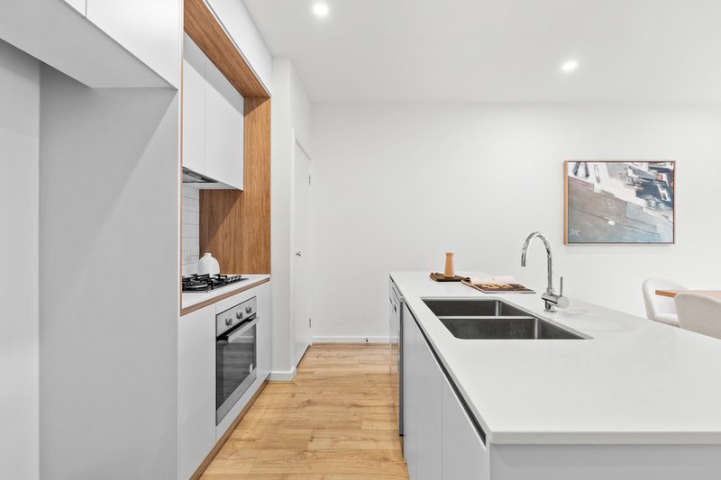 Photo - 78 Cameo Crescent, South Morang VIC 3752 - Image 2