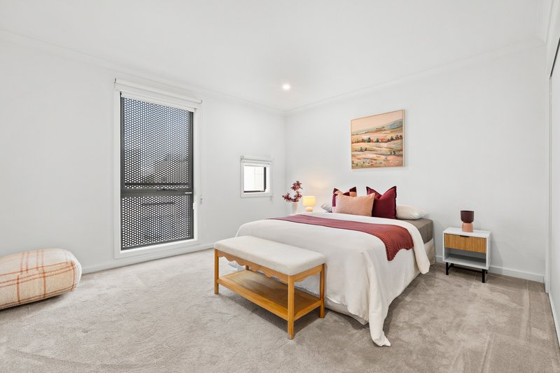 Photo - 78 Cameo Crescent, South Morang VIC 3752 - Image 6