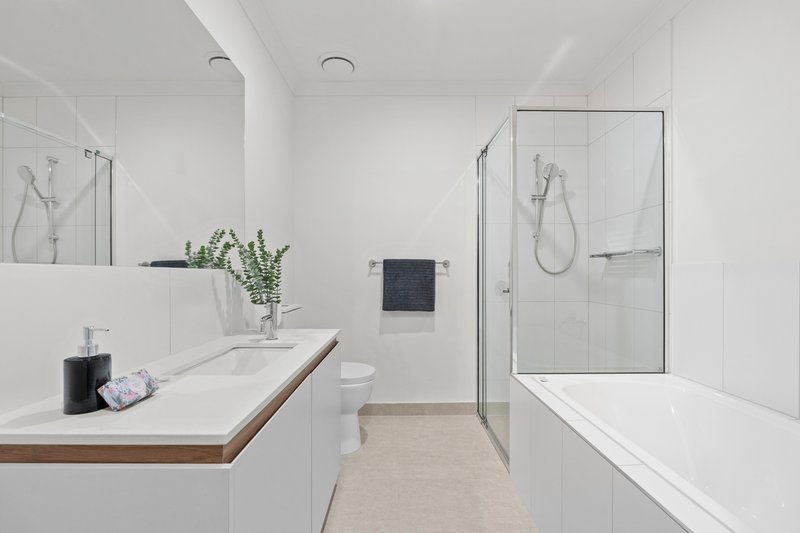 Photo - 78 Cameo Crescent, South Morang VIC 3752 - Image 9
