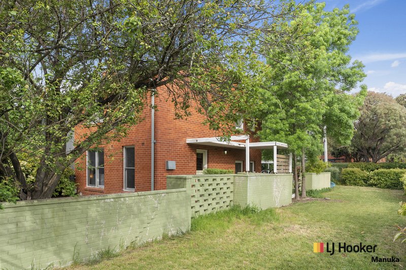 Photo - 78 Carroll Street, Hughes ACT 2605 - Image 2