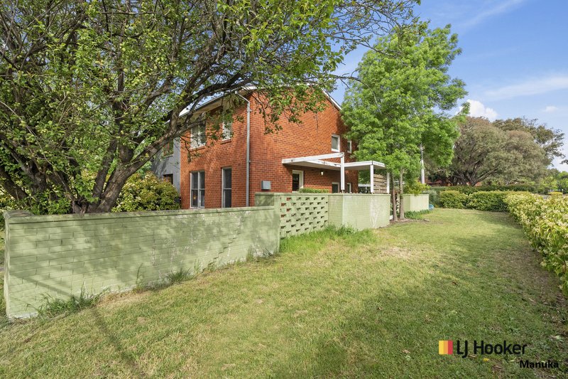 Photo - 78 Carroll Street, Hughes ACT 2605 - Image 3