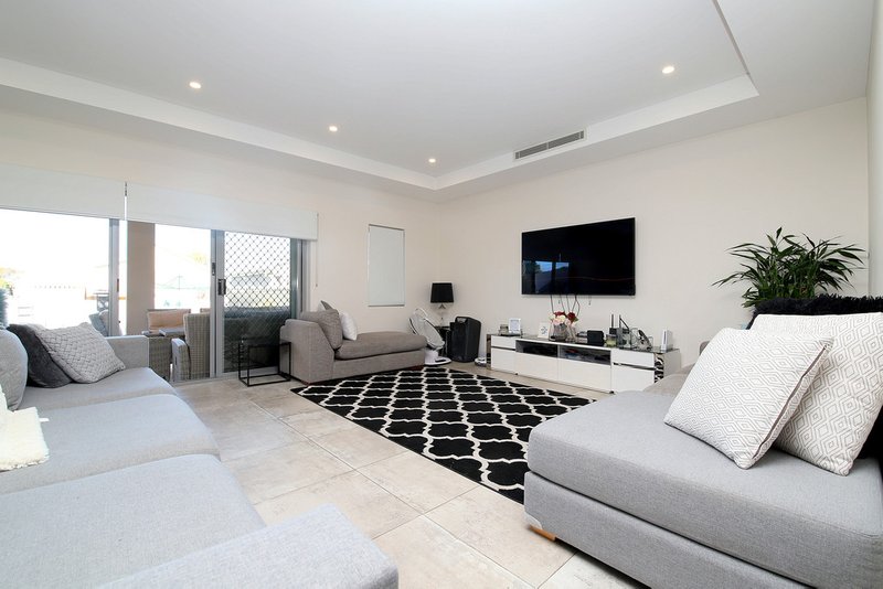 Photo - 78 Clarence Street, Condell Park NSW 2200 - Image 2