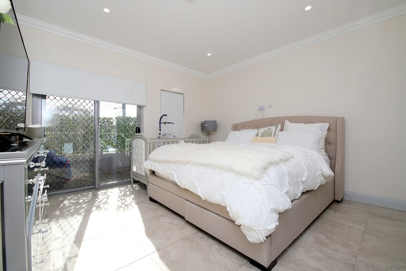 Photo - 78 Clarence Street, Condell Park NSW 2200 - Image 5