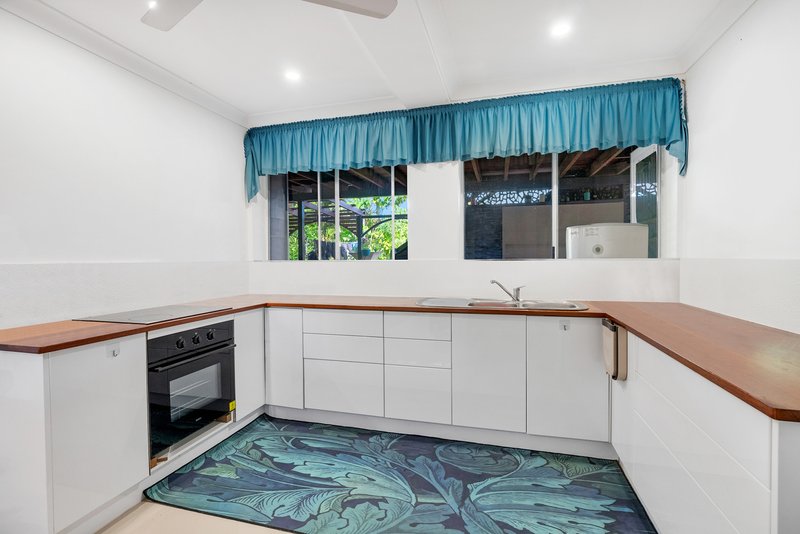 Photo - 78 Clarke Street, Manunda QLD 4870 - Image 7