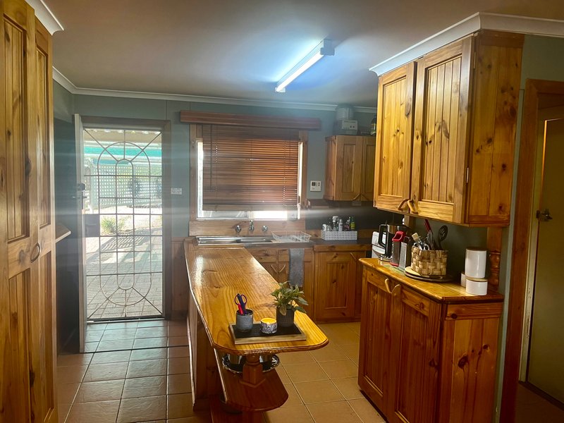 Photo - 78 Coast Road, Moonta Bay SA 5558 - Image 4