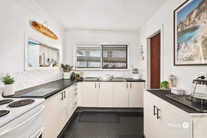 Photo - 78 Colburn Avenue, Victoria Point QLD 4165 - Image 4