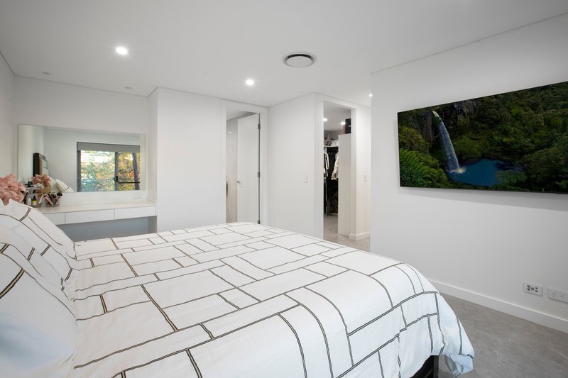 Photo - 78 Denman Road, Georges Hall NSW 2198 - Image 6