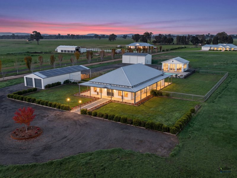 Photo - 78 Dennis Road, Benalla West VIC 3672 - Image 2