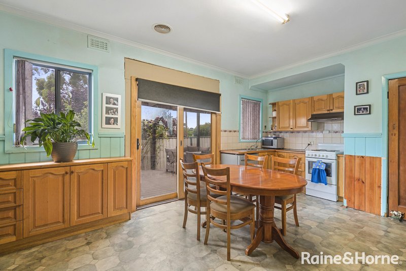 Photo - 78 Ebden Street, Kyneton VIC 3444 - Image 4