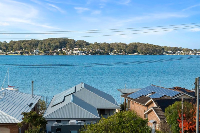 Photo - 78 Fishing Point Road, Fishing Point NSW 2283 - Image 1