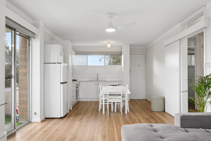 Photo - 7/8 Fortini Court, Hamilton Hill WA 6163 - Image 7
