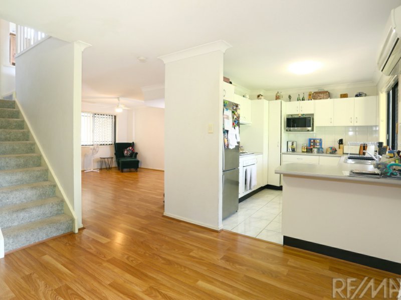 Photo - 78 Franklin Drive, Mudgeeraba QLD 4213 - Image 5