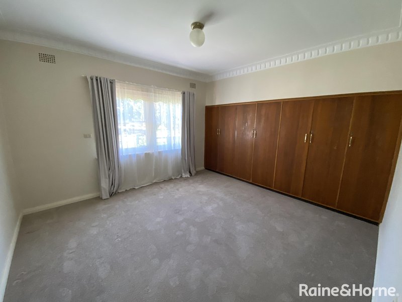 Photo - 78 Glenroi Avenue, Orange NSW 2800 - Image 10