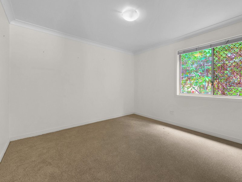 Photo - 78 Gordon Terrace, Indooroopilly QLD 4068 - Image 6
