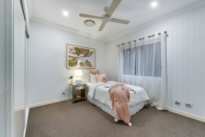 Photo - 78 Gracemere Street, Newmarket QLD 4051 - Image 6