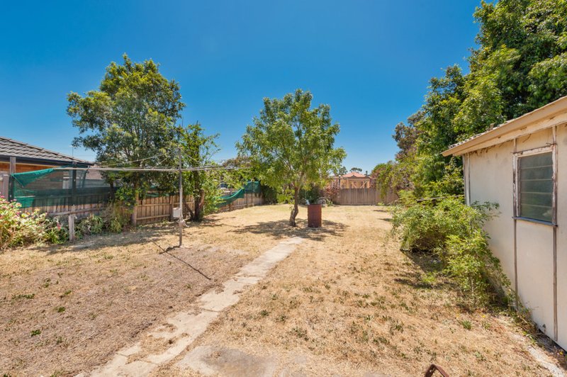 Photo - 78 Henty Street, Reservoir VIC 3073 - Image 6