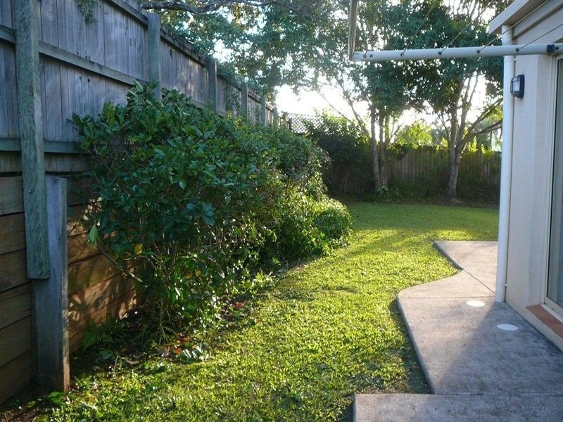 Photo - 7/8 John Paul Drive, Daisy Hill QLD 4127 - Image 9