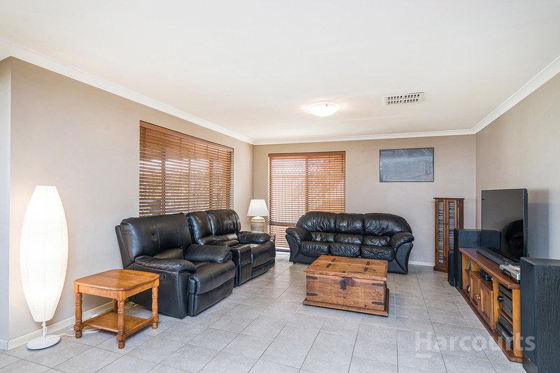 Photo - 78 Kemp Street, Pearsall WA 6065 - Image 12