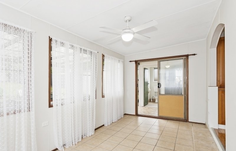 Photo - 78 Lake Entrance Road, Oak Flats NSW 2529 - Image 3