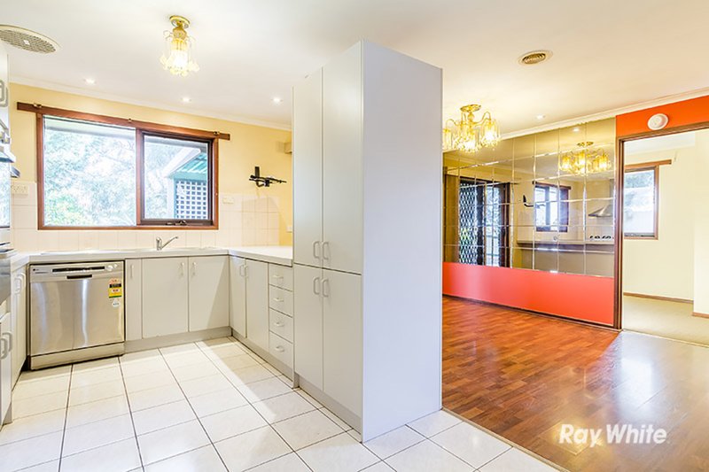 Photo - 78 Lesley Drive, Hampton Park VIC 3976 - Image 4