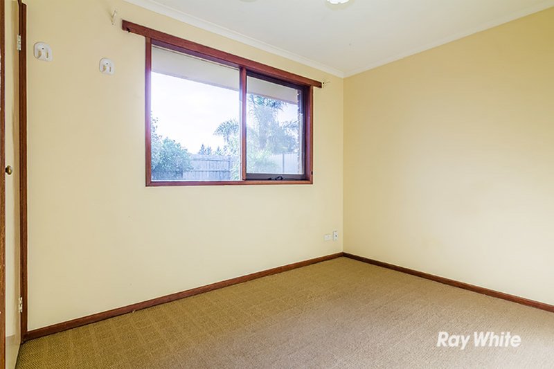 Photo - 78 Lesley Drive, Hampton Park VIC 3976 - Image 7