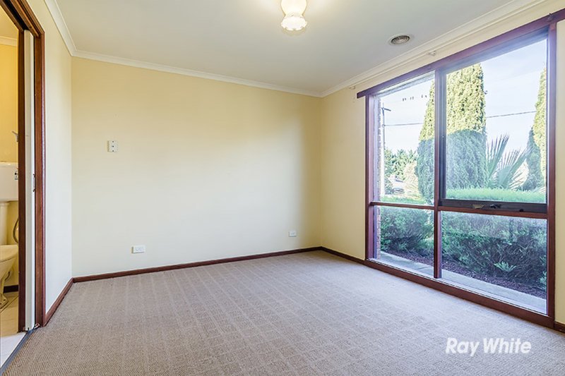 Photo - 78 Lesley Drive, Hampton Park VIC 3976 - Image 8